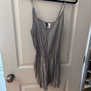 H&M Patterned Sleeveless Romper